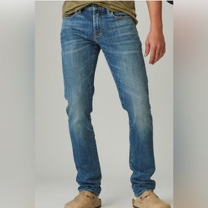 Lucky Brand Men’s 110 Skinny Jeans